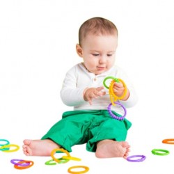 Bright Starts ของเล่นห่วงสามารถคล้องเชื่อมต่อกันคละสี